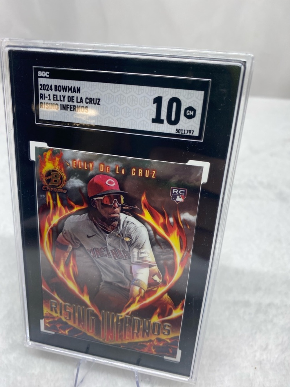 2024 Bowman - Rising Infernos Elly De La Cruz #RI-1 (RC) SGC10